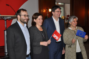 SPD-Vorsitzender Christian Köning, 3. Bürgermeisterin Verena Dietl, MdL Florian von Brunn und MdEP Maria Noichl