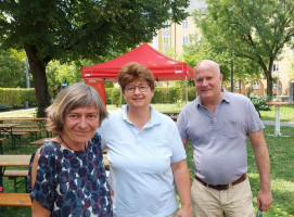 Die Gastgeber des Sommerfestes: Stadträte Micky Wenngatz, Christian Vorländer, Bezirksrätin Helga Hügenell