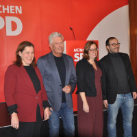 Foto mit Verena Dietl, OB Dieter Reiter, Lena Odell und Christian Köning